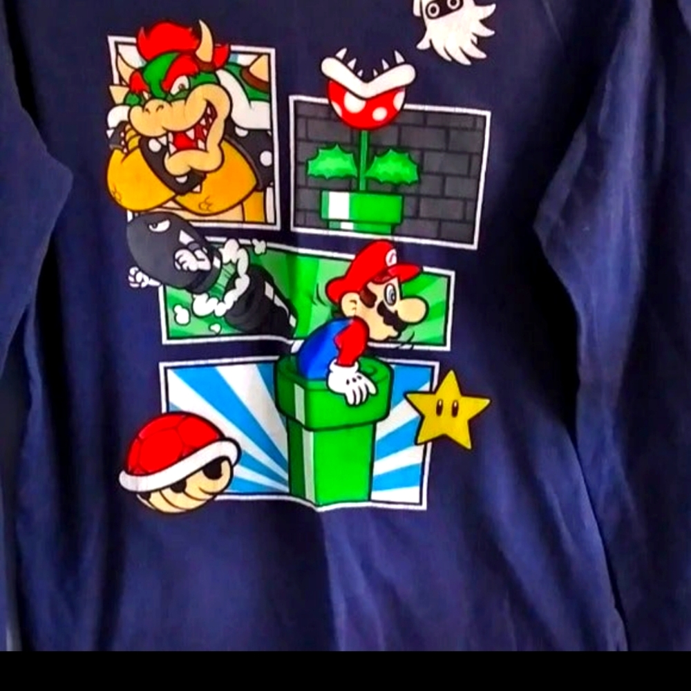 Super Mario XL Long Sleeve Shirt
